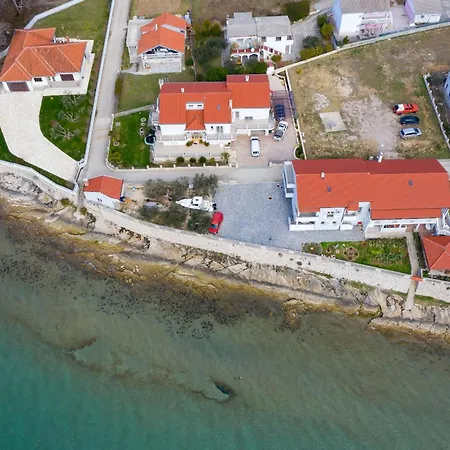 Gazic, No 1 Apartman *
