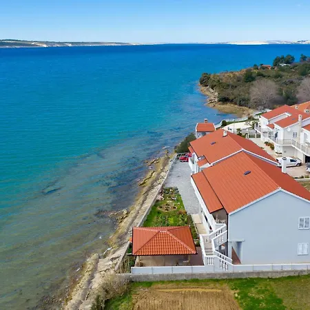 Gazic, No 1 Apartman